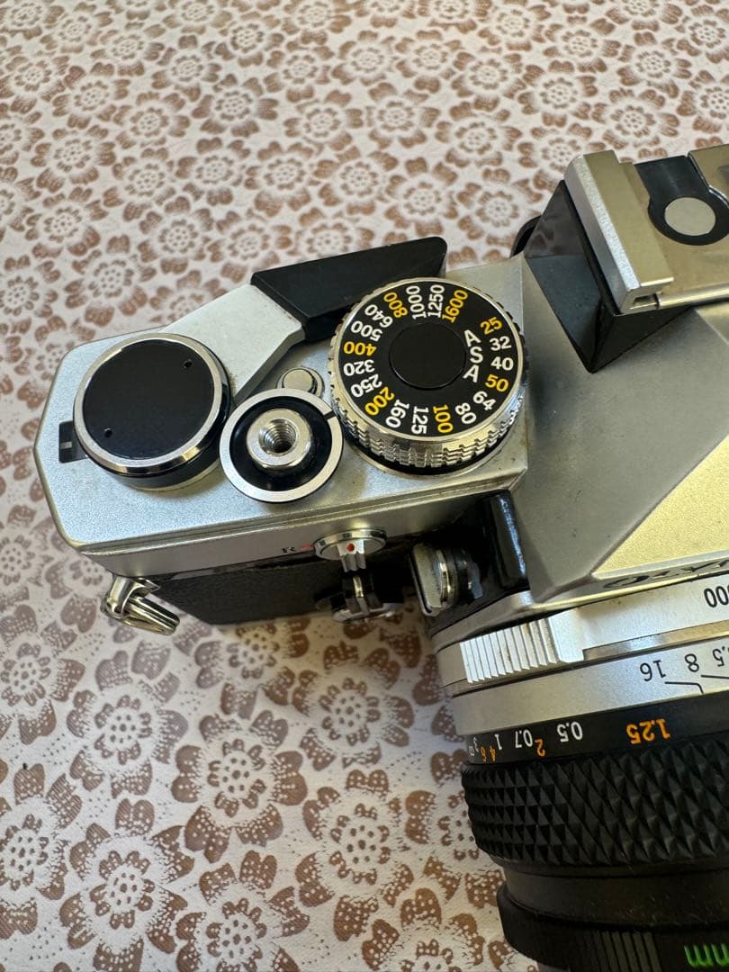 美品　OLYMPUS OM-1 シルバー ボディ