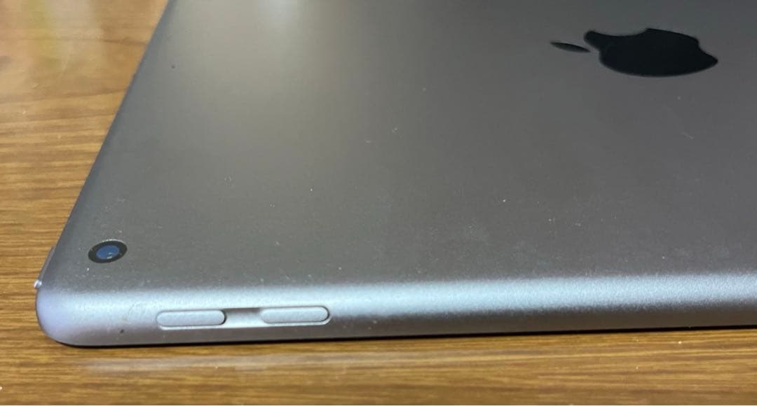 ★iPad 第6世代　Wi-Fi 32G