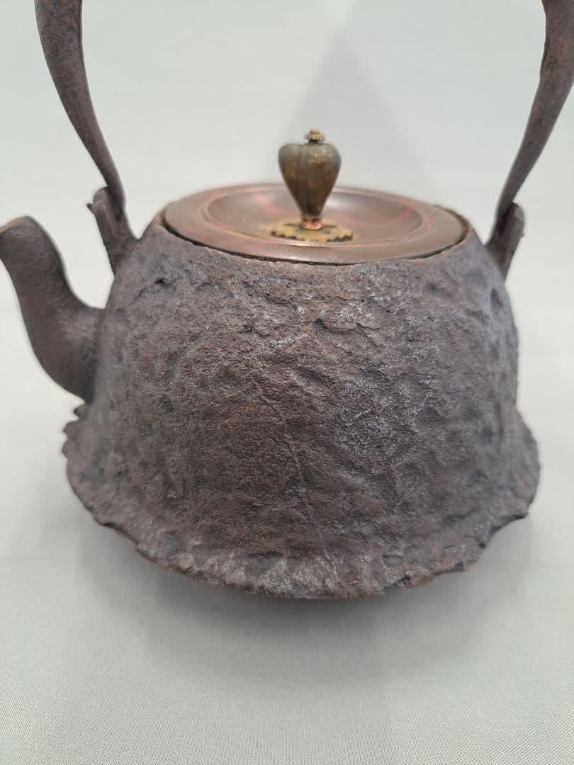 南部鉄瓶　龍文堂造　丸形　小ぶり