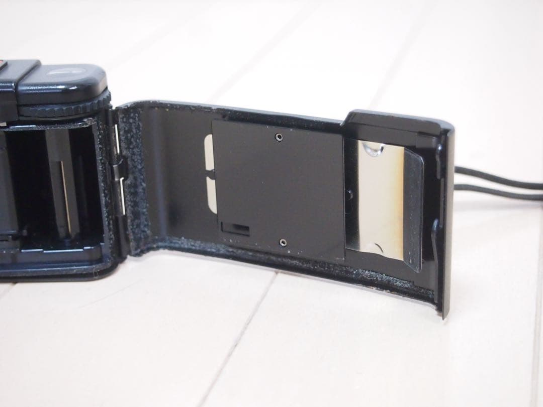 動作品 OLYMPUS XA コンパクトフィルムカメラ