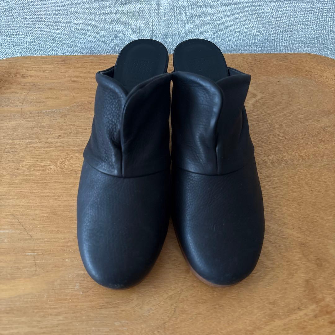 ミナペルホネン　サボ　23.5センチ