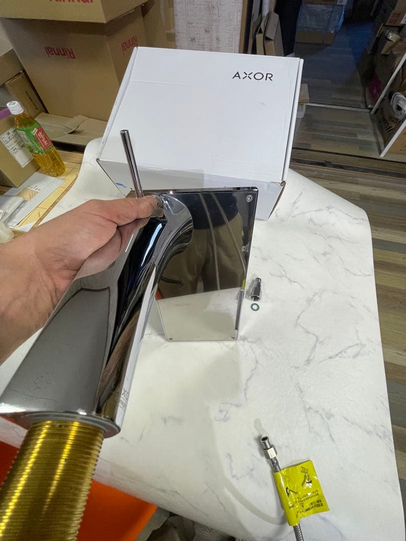 シングルレバー洗面混合水栓