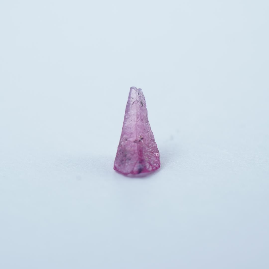 ウインザサファイア　結晶　タンザニア産
