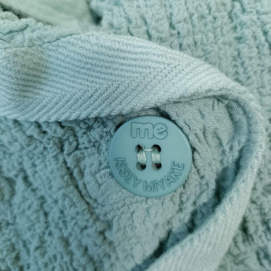 【ミー　イッセイミヤケ】プリーツ　カーディガン　フリル　シワ加工　ロゴ　羽織り