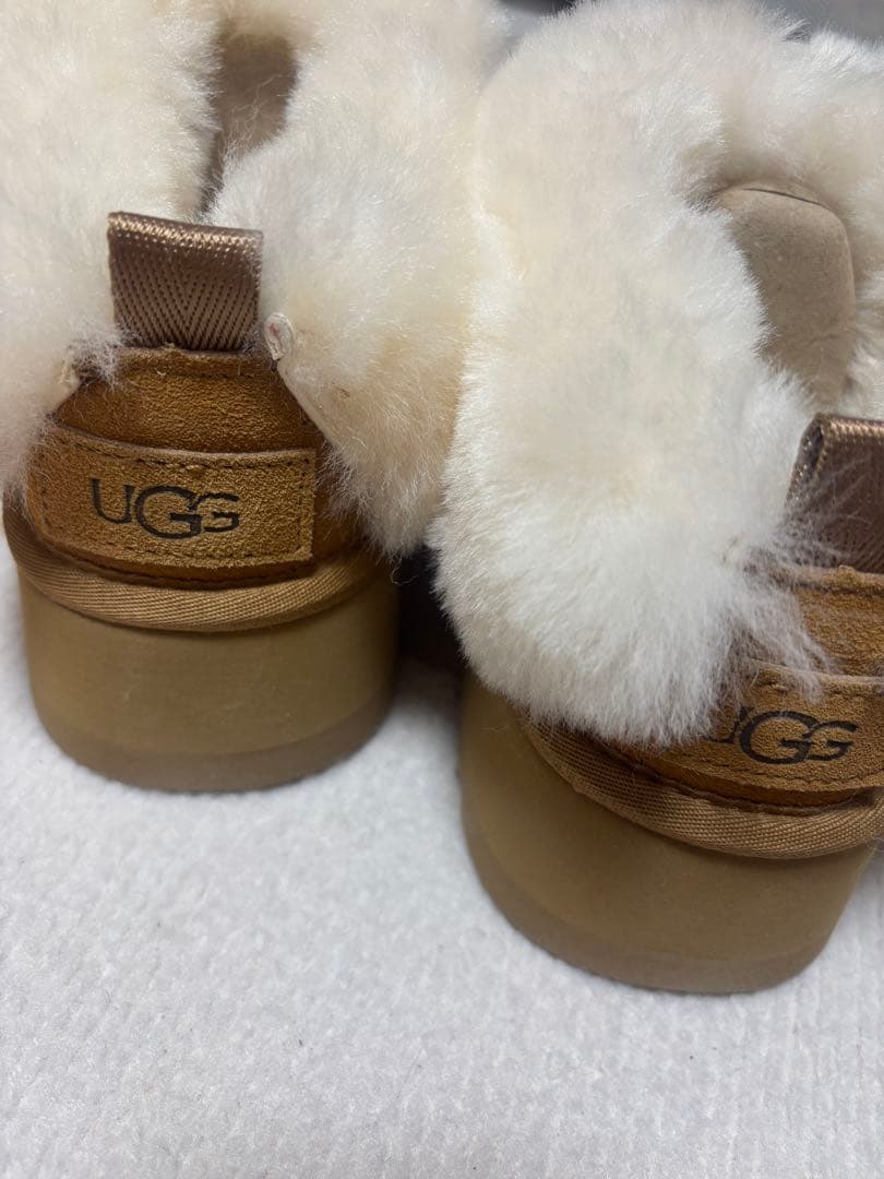 本日値下げ限定価額23.5cm厚底UGG ふわふわムートンブーツ ブラウン