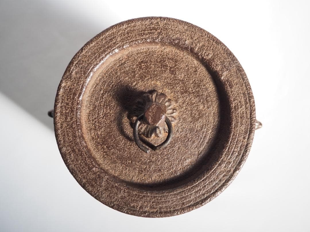 表千家久田宗也12代尋牛斎御書付『雲龍釜』2代門脇喜平造（共箱）