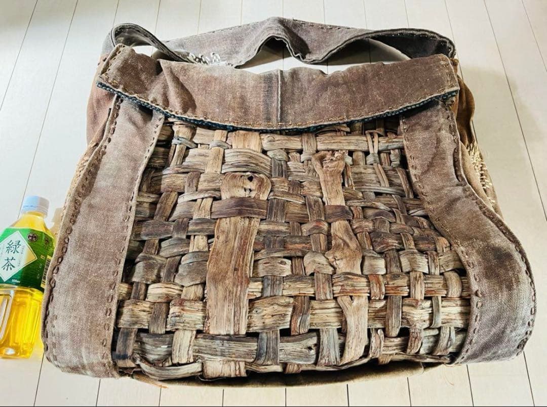 SALE◆希少 柿渋古布と国産山葡萄蔓 背負える大型籠リュック 斜め掛