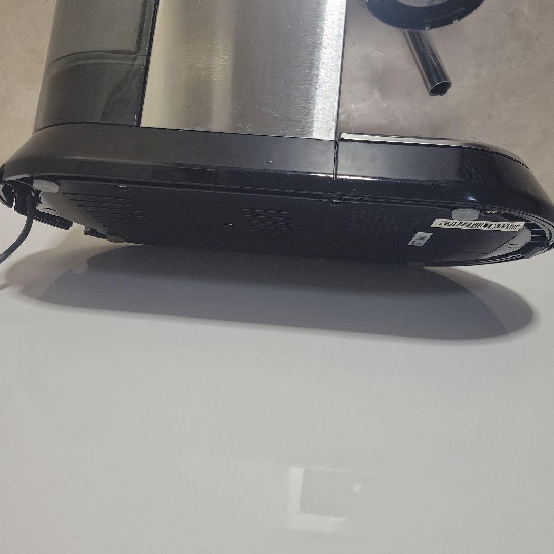 DeLonghi エスプレッソマシン EC680