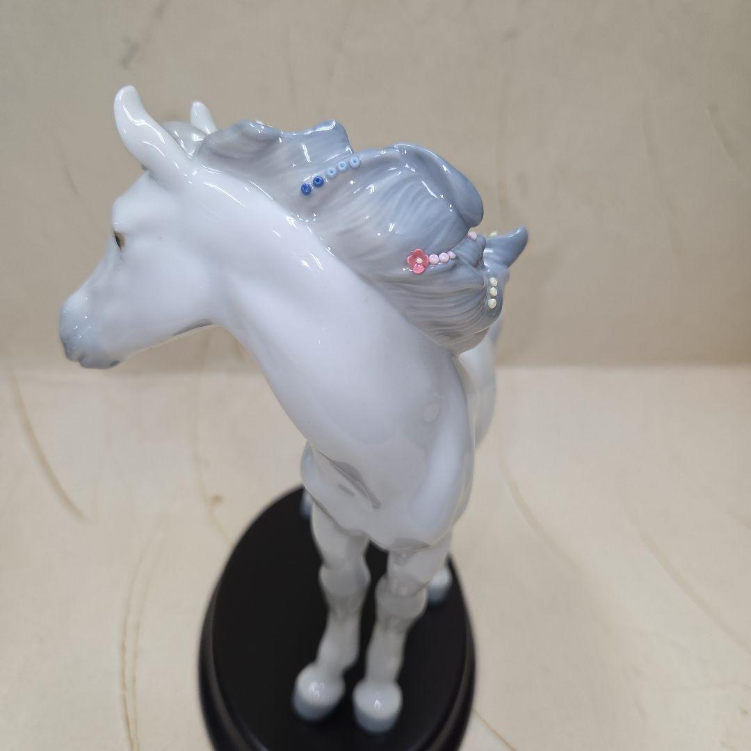 LLADRÓ 陶器 馬の置物