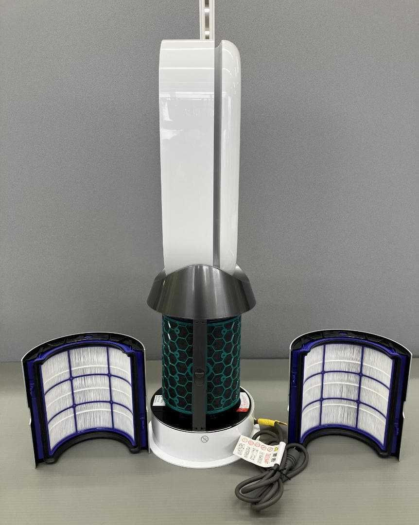 ダイソン 空気清浄機付きファンヒーター HP04 2018年製