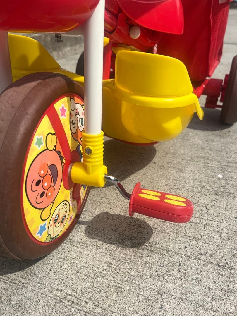 アンパンマン デラックス三輪車　サンシェード付