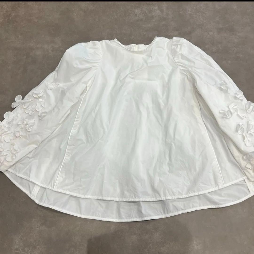 yori shirocon パフュームブラウス