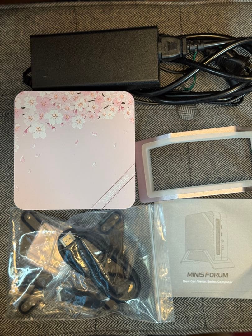 minisforum UM773SE 桜　SSD1TB 32GB