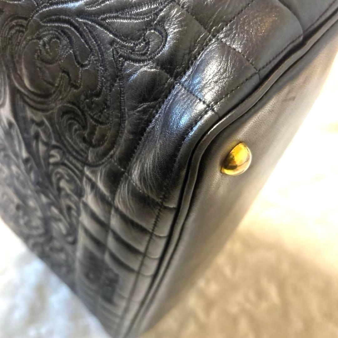 GianniVersace レザー刺繍　ハンドバッグ