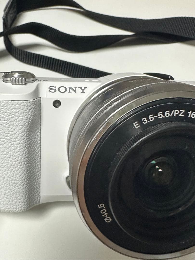 SONY α5100 ミラーレス一眼カメラ ホワイト
