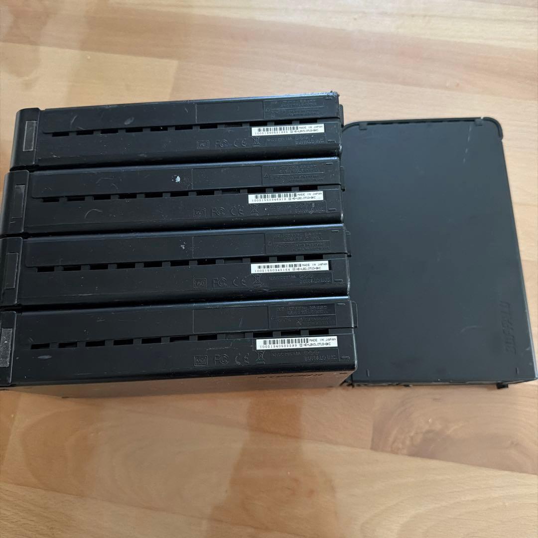 スタック型NAS 5台 USBインターフェース