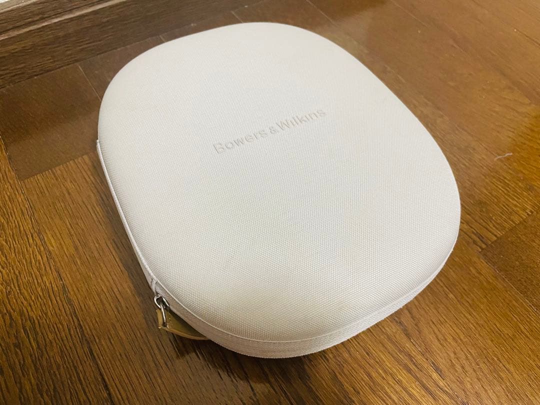 ヤ*ス様 バウワースアンドウィルキンス　px8　タン