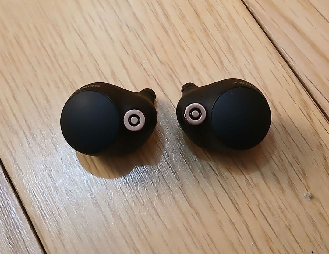 SONY　WF-1000XM4　ワイヤレス　ノイズキャンセリング　イヤホン　②