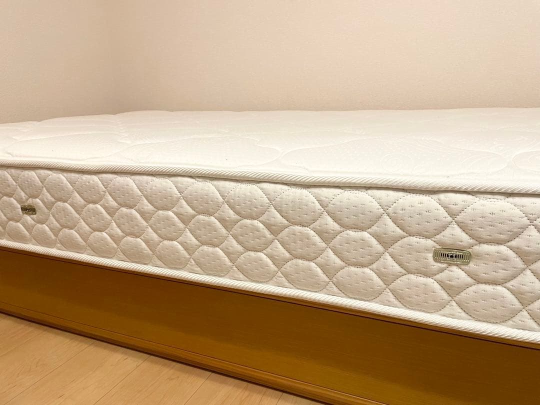 【美品】FranceBedベッドフレーム　 すのこ床板仕様（桐）送料込