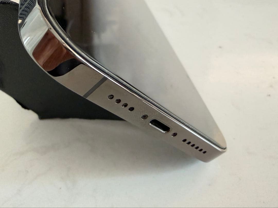 iPhone 13 Pro Max 米国版　美品