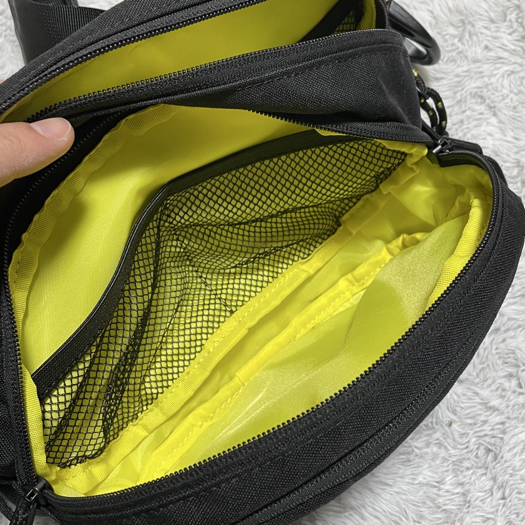 Hugoo ヒップシート　ウエストポーチ　ナイロン　コーデュラ　出産祝い