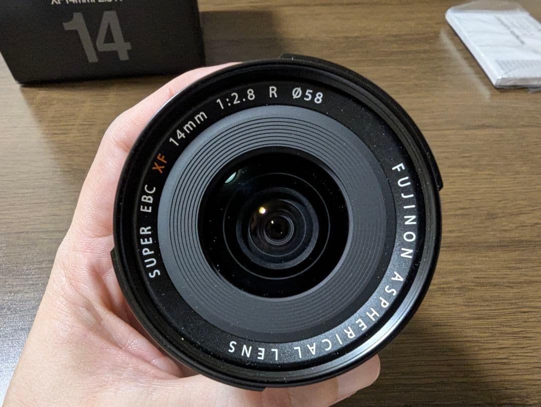 Fujifilm XF 14mm F2.8 R レンズ