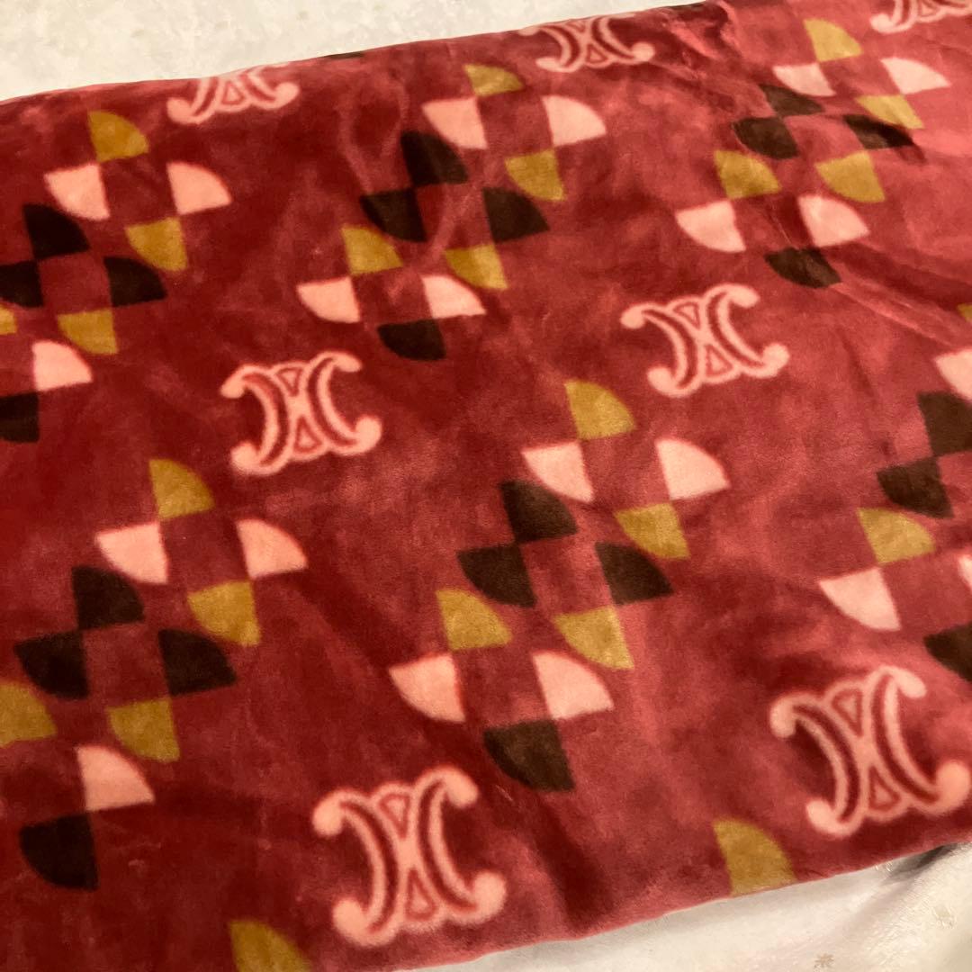 新品未使用　箱無し　CÉLINE アクリル毛布 140cm×200cm 西川産業