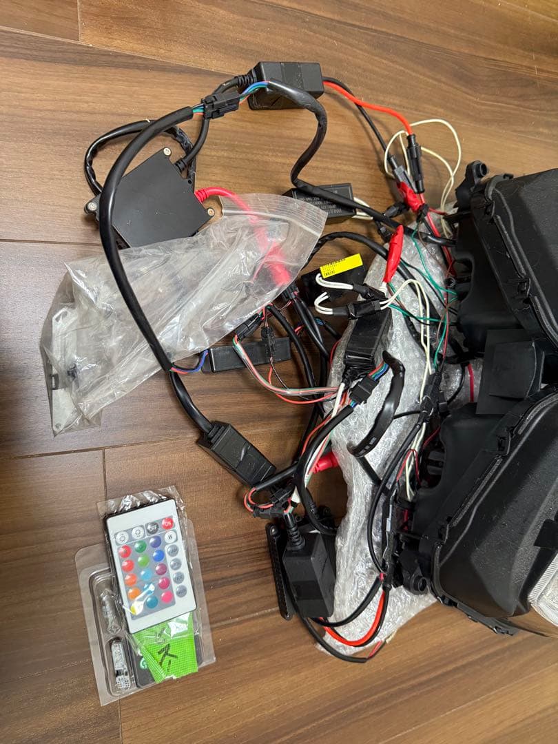 YZF-R25 RG10J カスタムヘッドライト イカリング 色変え可