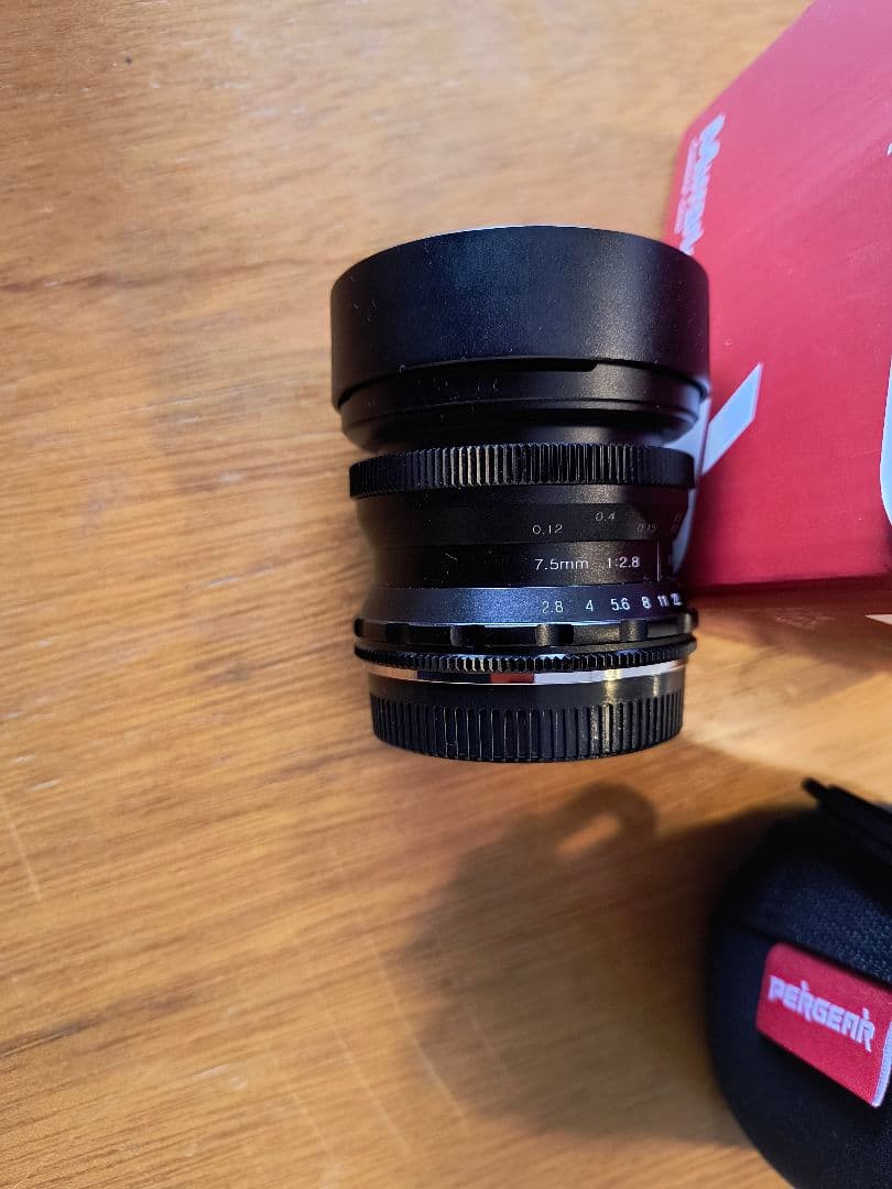 マイクロフォーサーズ 7.5mm f/2.8 MF魚眼レンズ　pergear