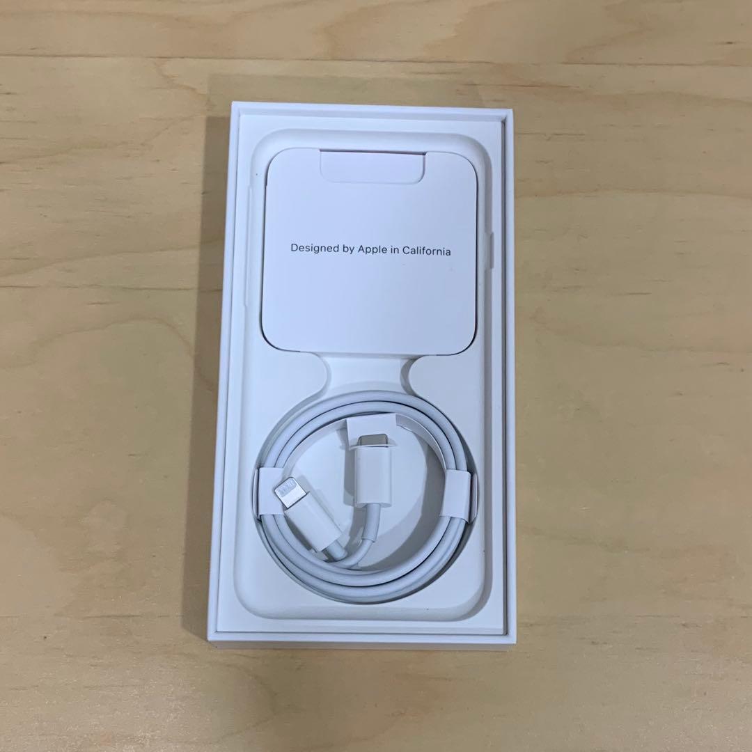 iPhone SE2 64GB SIMフリー