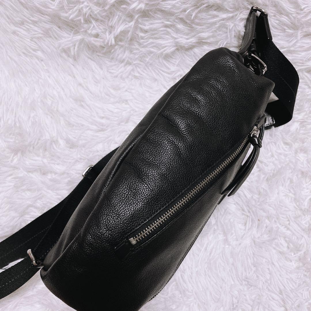 ☆tomo☆ 良品 COACH トンプソン ショルダーバッグレザー 黒