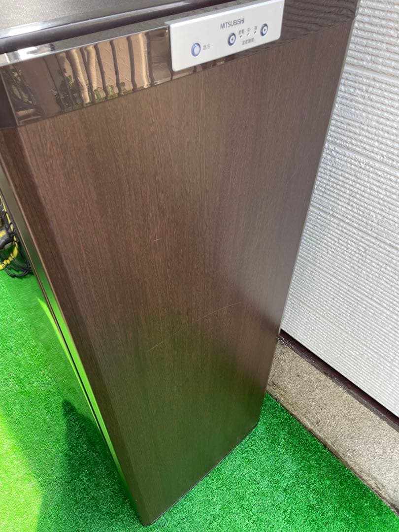 592分解洗浄済み✨ 三菱 おしゃれ木目調 144L 冷凍庫 プレミアムウッド