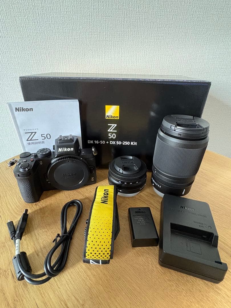 【美品】Nikon Z50 ダブルズームキット（レンズ2本・付属品完備）