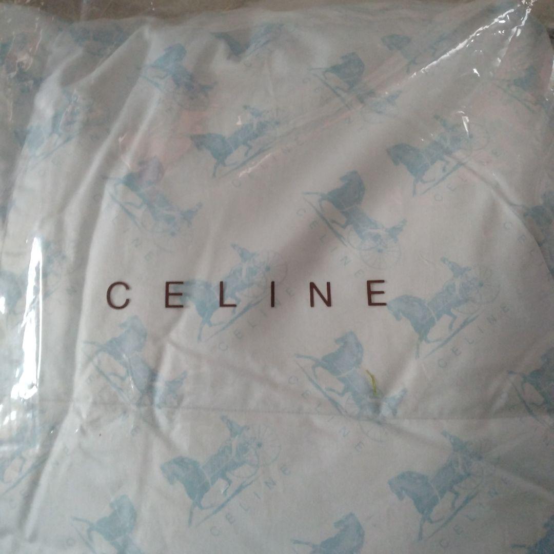 ジ*ン様 CELINE 馬車柄、羽毛掛けふとん 150×210cm未使用