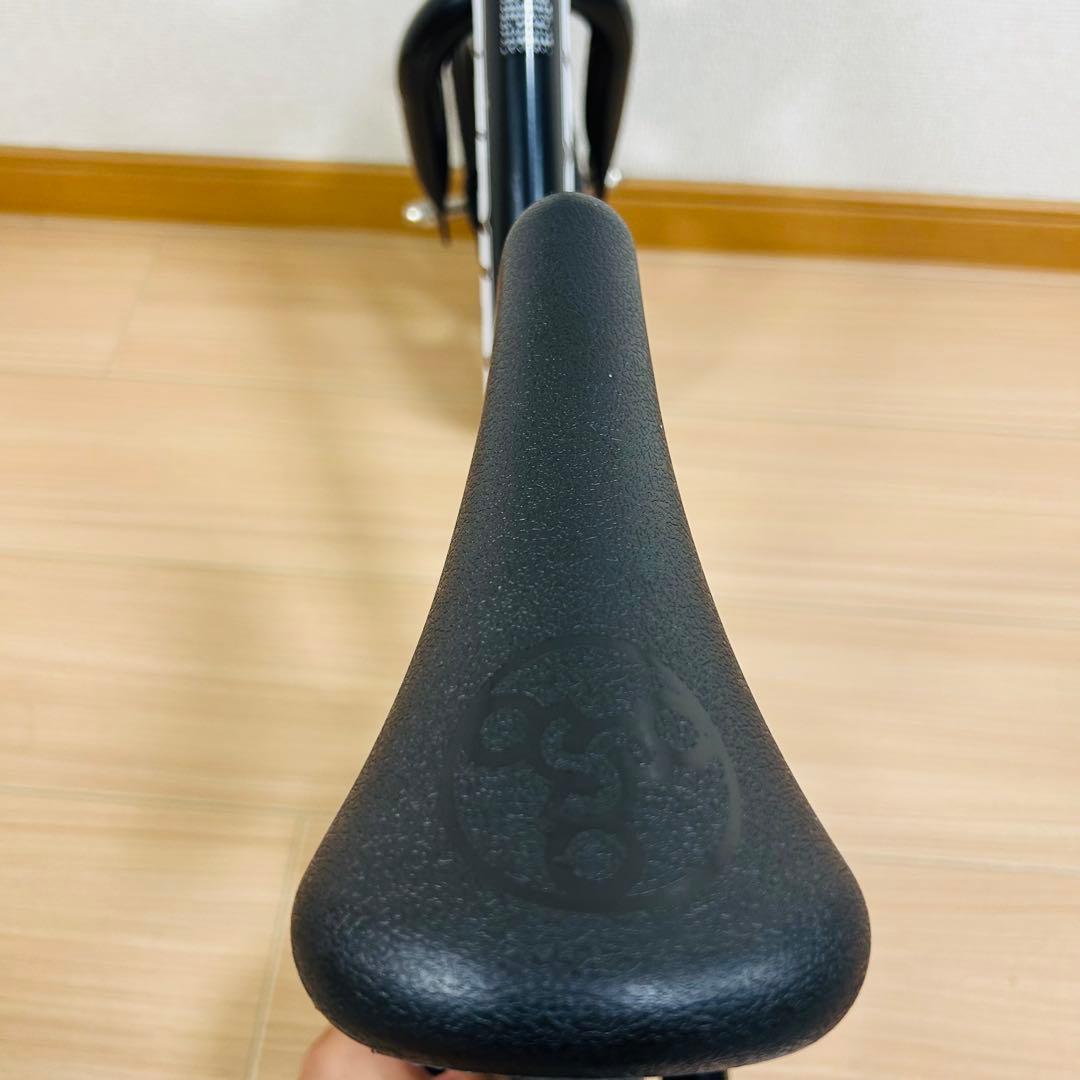 【極美品】STRIDER ストライダー 12インチ SPORT ブラック 黒