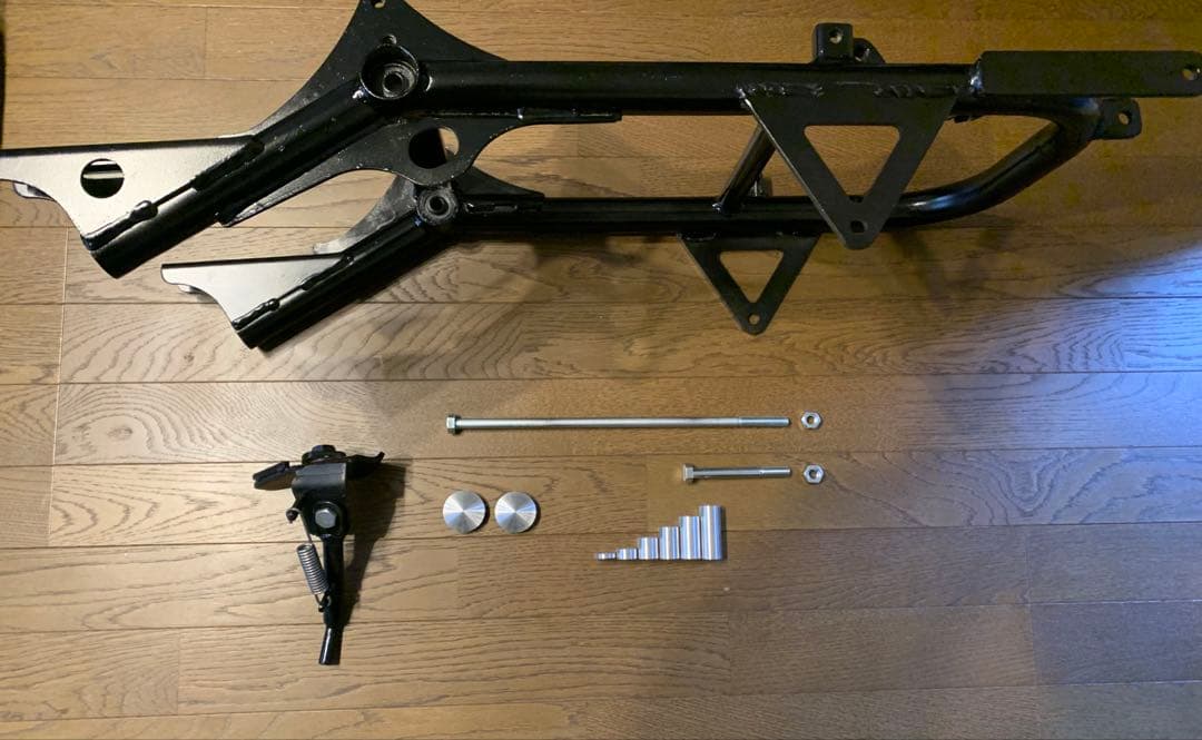 ズーマー　直吊りフレーム　300mm パーツ多数セット　ロンホイ　太足