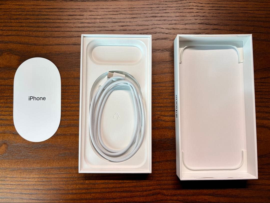 （極美品！）iPhone Air 本体 256G SIMフリー + 純正バンパー