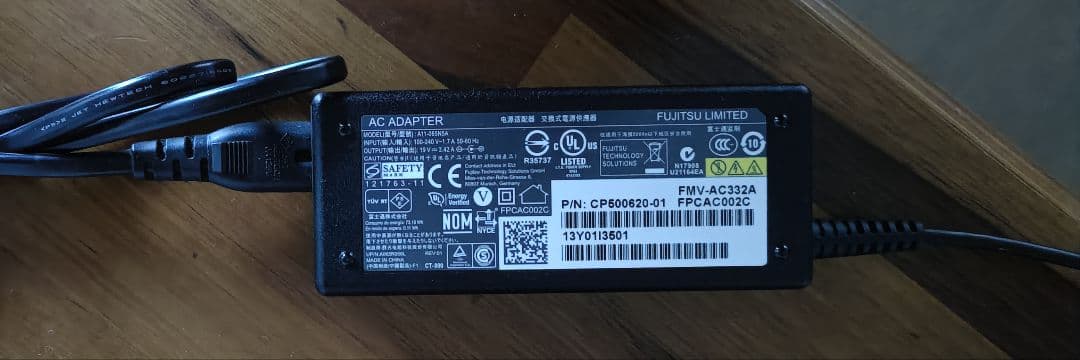 富士通 ノートPC / i7-4702MQ / 16GB / SSD1TB