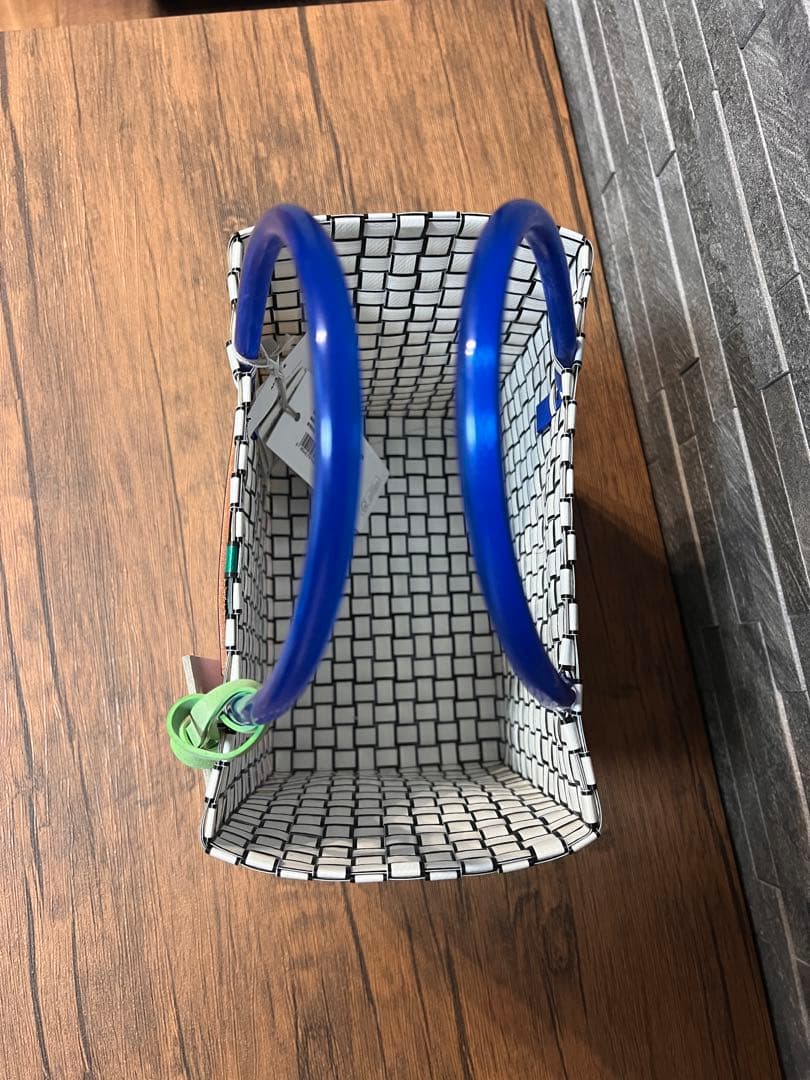 【新品・未使用】MARNI MARKETかごバッグ ピクセルフラワー