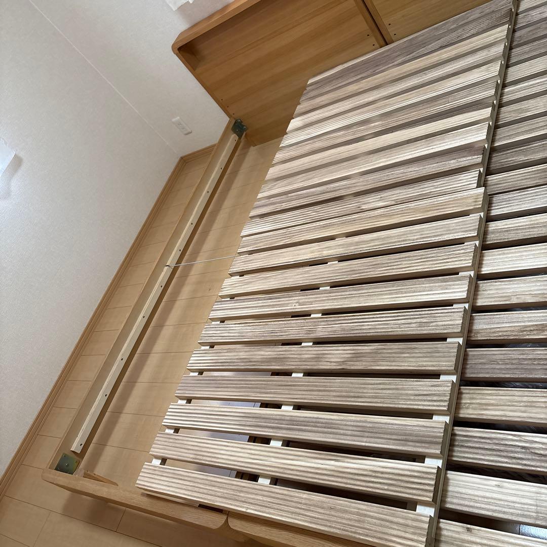 シングル木製ベッドフレーム 2台　上部収納、コンセント付