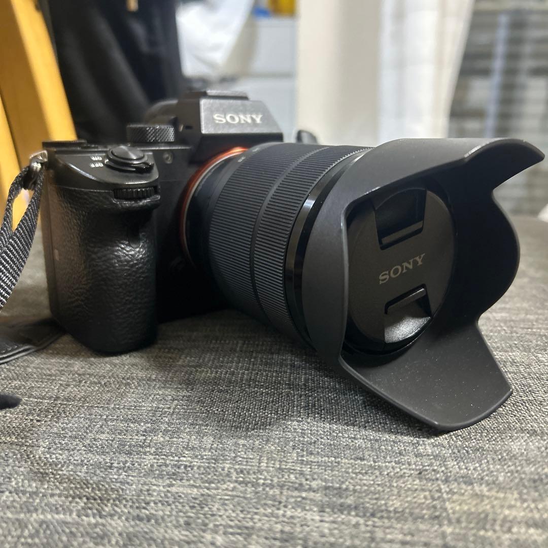 「美品」中古Sony α7III+ズームレンズキット(箱バッテリーsdカード付)