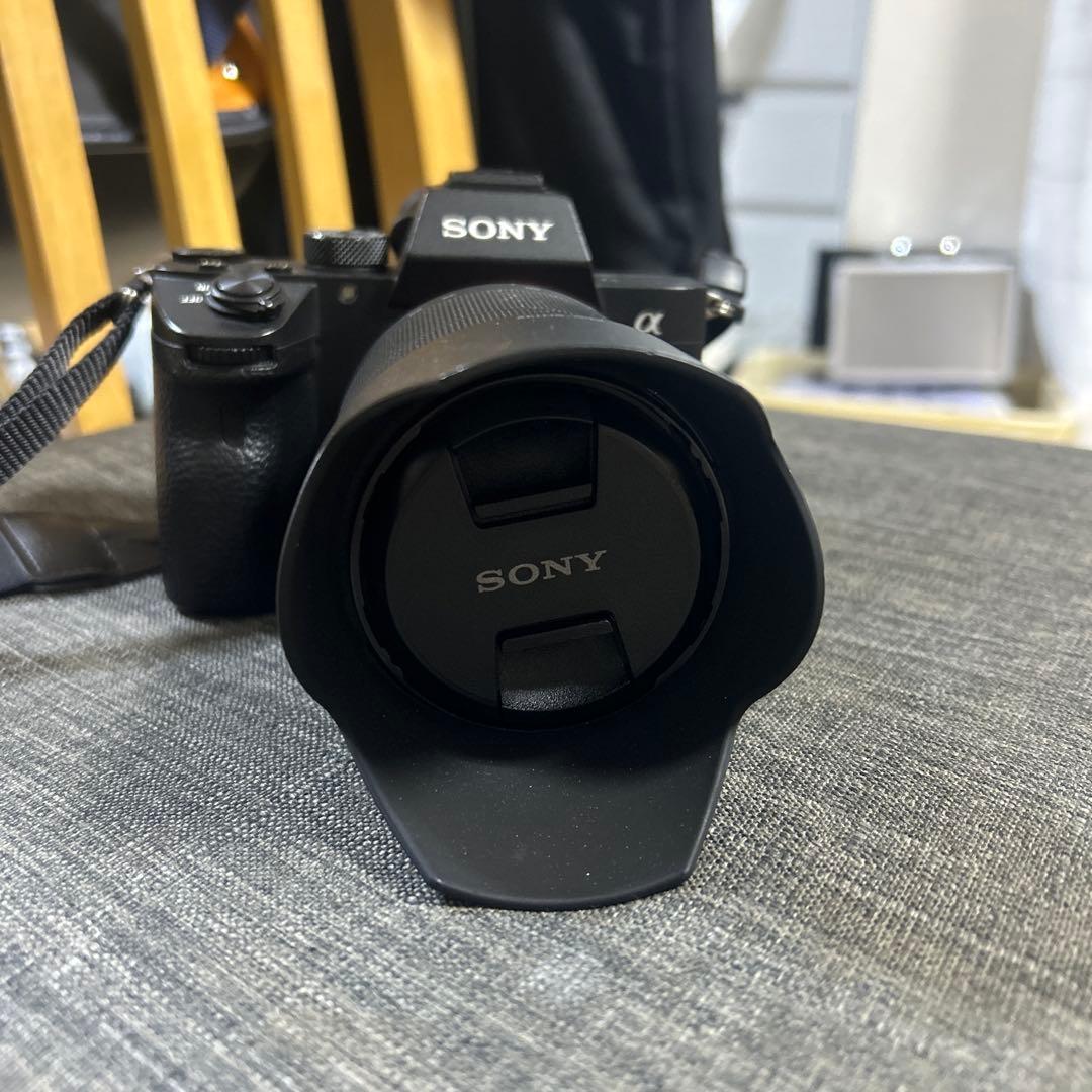 「美品」中古Sony α7III+ズームレンズキット(箱バッテリーsdカード付)