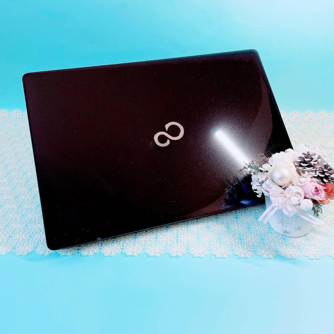 たっぷり大容量1TB✨️Corei7✨️薄型ノートパソコン✨️黒ブルーレイ✨️カメラ付き