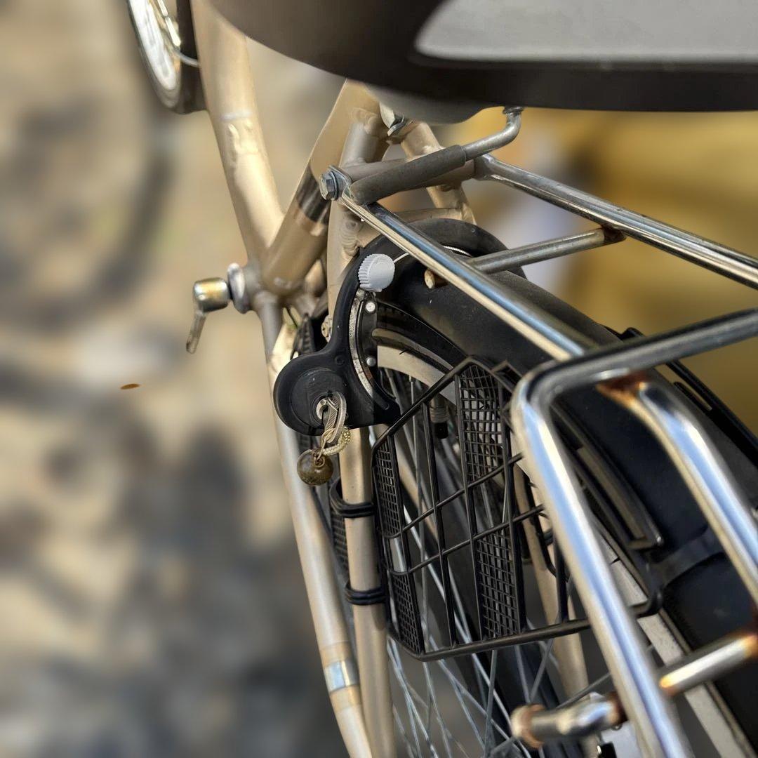 シティサイクル ベージュ 前面バスケット付き　マルキン　3段ギア付き
