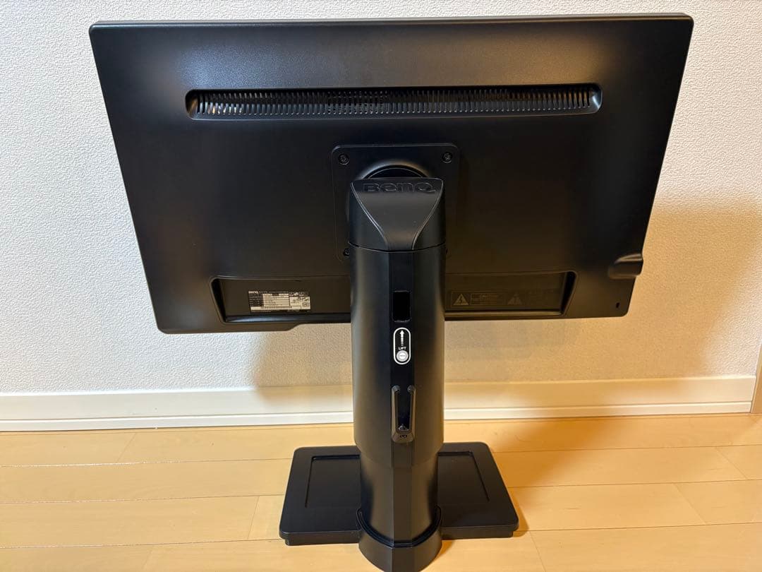 BenQ XL2411T 144hz 1ms ゲーミングモニター