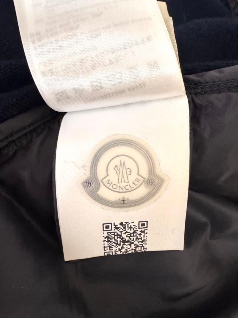 モンクレール　ニットダウンジャケット