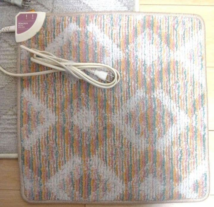 中古美品 2枚セット 1人用ホットカーペット 電気座布団 正方形