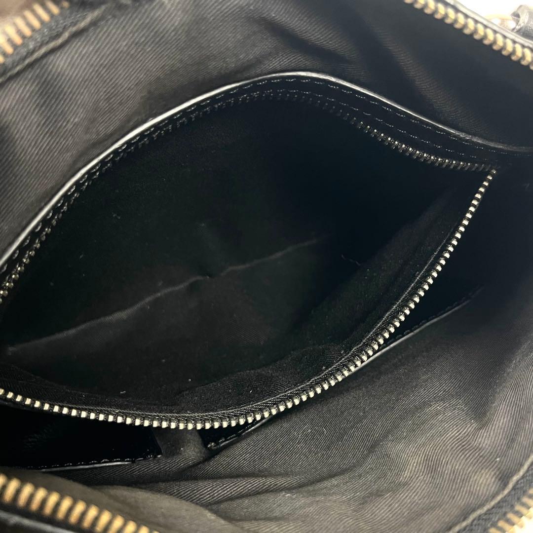 ドルチェアンドガッバーナ　D&G ショルダーバッグ　ロゴプレート　レザー　極美品