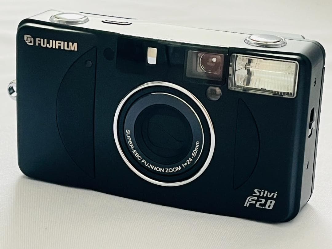 ■美品 FUJIFILM silvi F2.8 世界限定5000台フィルムカメラ