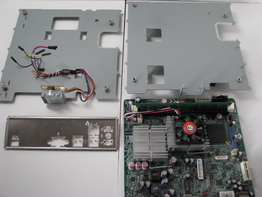 Aopen BB10 SILVER Atom 330搭載ベアボーンキット